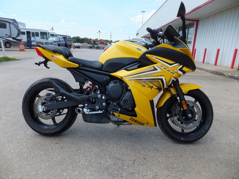 2009 Yamaha FZ6R Cadmium Yellow