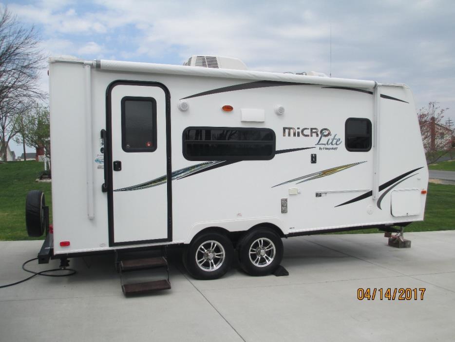 2015 Forest River FLAGSTAFF MICRO LITE 21FBRS
