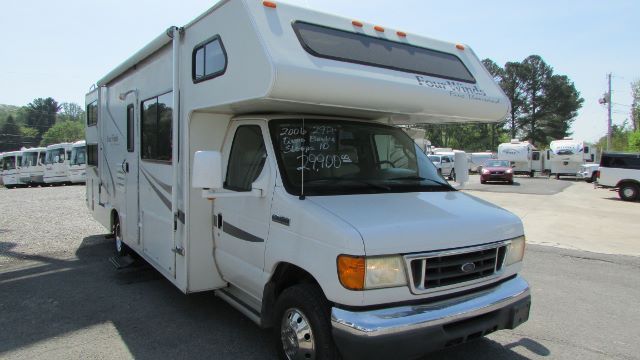 2006 Thor Motor Coach FOUR WINDS FIVE THOUSAND 28A