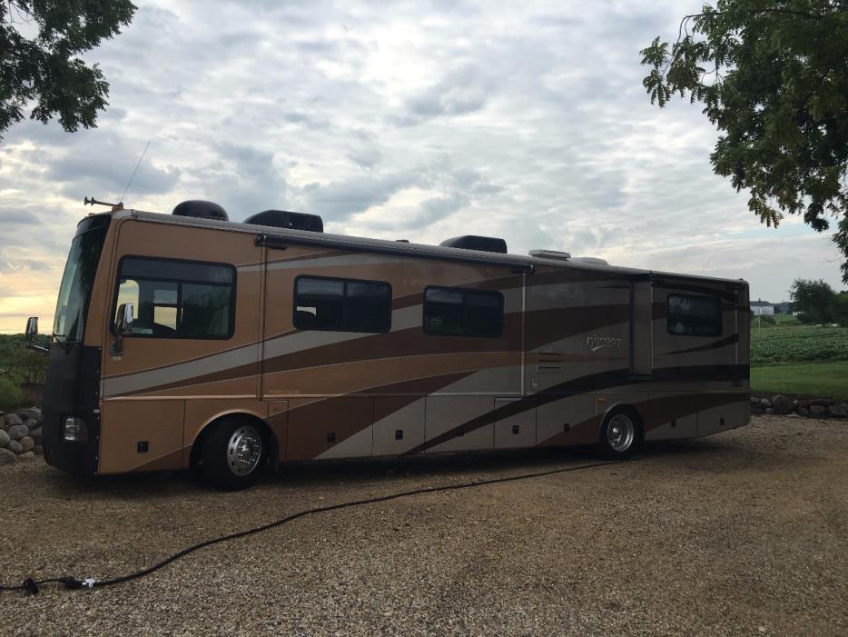 2004 Fleetwood DISCOVERY 39S