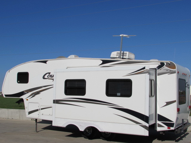 2009 Keystone COUGAR 26 RLS