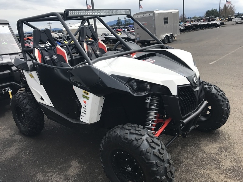 2014 Can-Am Maverick X rs DPS 1000R White, Black & Can-Am Red