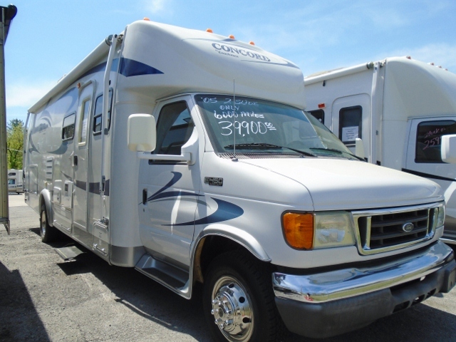 2005 Coachmen Concord 2750