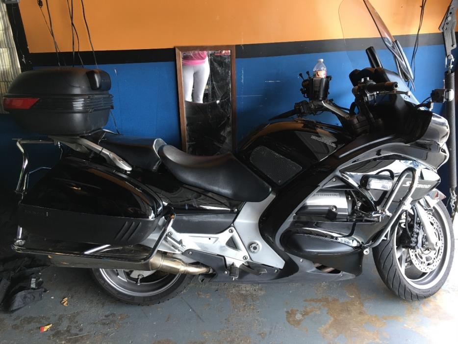 2006 Honda ST SERIES 1300