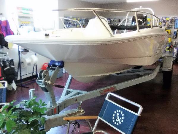 2017 Boston Whaler 170 Super Sport