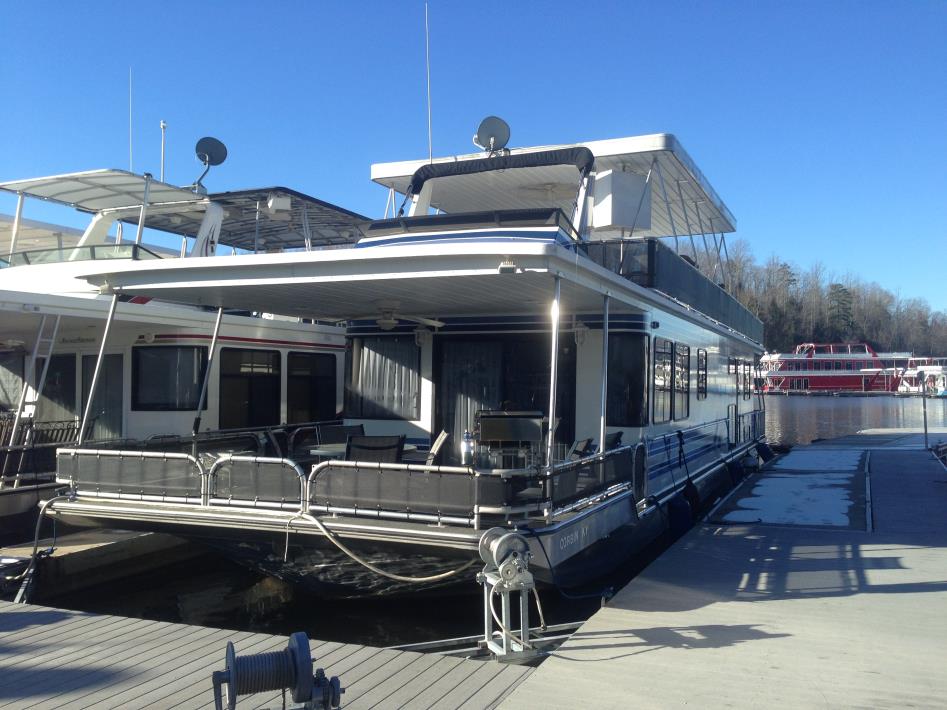 1998 Sunstar 16 X 70 Houseboat