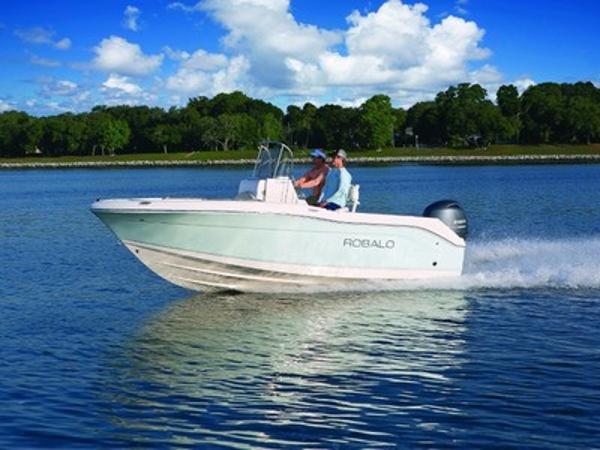 2017 Robalo R180