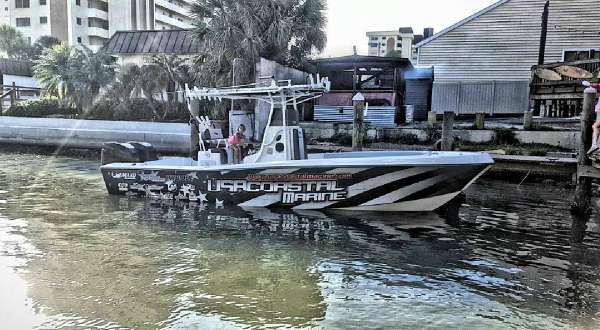 1990 MAKO BOATS 261 Center Console