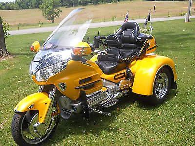 Honda : Gold Wing 2 oo 2 honda goldwing with a 2010 motor trike trike