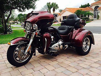 Harley-Davidson : Touring 2014 used two tone harley davidson flhtcutg tri glide trike