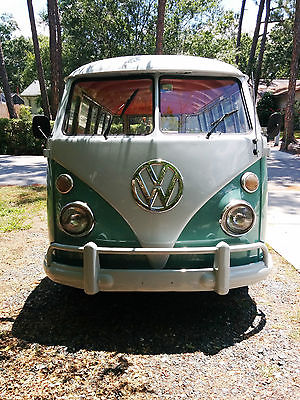 Volkswagen : Bus/Vanagon Standard 15 window vw volkswagen vanagon kombi kombinationsfahrzeug bus not a van