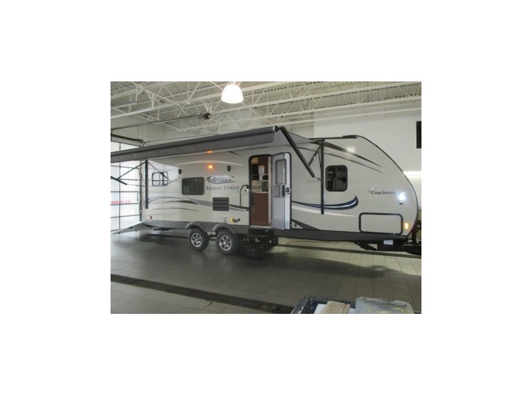 2016 Forest River Freedom Express 271BL