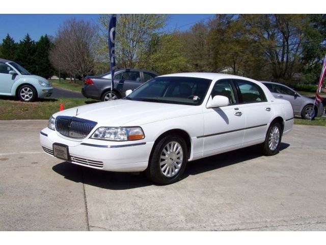 Lincoln : Town Car SIGNATURE LOW MILES SEE 65 PHOTOS A NICE CRUISER SHARP-SOUTHERN-41K-LEATHER-4.6L-COLD-AC-AUTO-ALLOYS-CD-FACTORY-DUAL-EXHAUST-GEM!