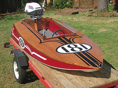 Cocktail Classic Wooden Racing Boat