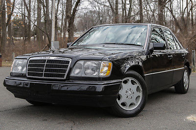 Mercedes-Benz : E-Class Base Sedan 4-Door 1995 e 300 d mercedes benz diesel 1 owner black on black loaded serviced carfax
