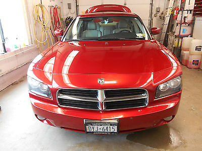 Dodge : Charger R/T HEMI  CHARGER R/T 5.7L HEMI, SUNROOF, 6-CD/MP3/XM, TRACTION,