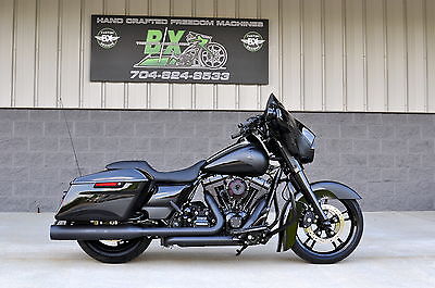 Harley-Davidson : Touring 2014 street glide custom 1 of a kind 13 k in xtra s triple black