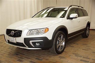 Volvo : XC (Cross Country) 2015.5 AWD 4dr Wagon T6 2015.5 t 6 awd wagon mgr demonstrator w child booster seats