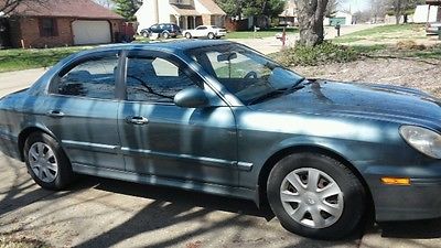 Hyundai : Sonata 4 Door Sedan 2004 hyundai sonata 4 door sedan 78 000 miles anti theft great condition