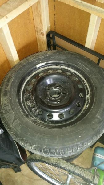 205/65 R16 Michelin tires and rims, 3