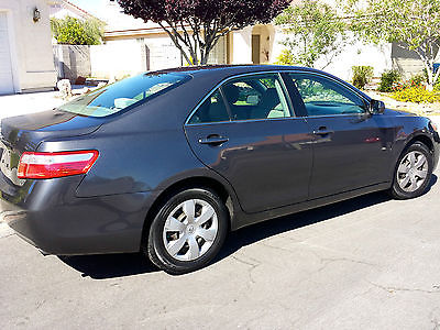 Toyota : Camry 4-door sedan car like new, very reliable, great mileage, clean title, sold by owner