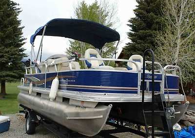 Tracker Pontoon Boat Fishing Barge DLX 20 2012, 75 hp Mercury