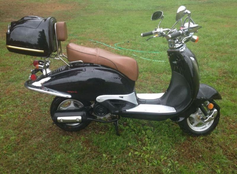 2011 MD5 Scooter/Moped *Like New*