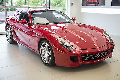 Ferrari : 599 Fiorano Coupe 2-Door Red Calipers, Carbon Ceramic Brakes, Carbon Fiber, Electric Seats