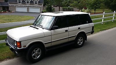 Land Rover : Range Rover County Classic Sport Utility 4-Door Range Rover County Classic 1995 99000 miles 3.9L Rare