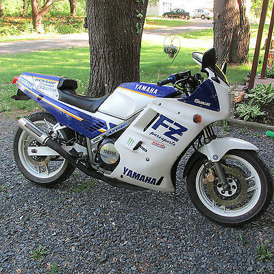 Yamaha : FZ YAMAHA 1988 FZ 750