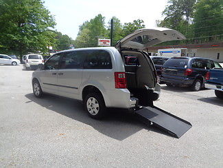 Dodge : Caravan handicap Wheelchair Accessible 2008 silver handicap wheelchair accessible