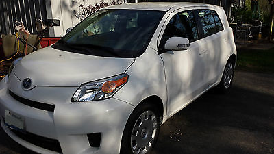 Scion : xD XD White, only 5,681 miles on car, smells new