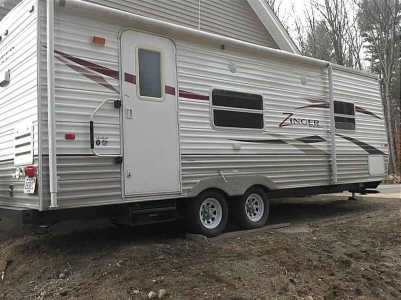 READY FOR CAMPING!   2010 Zinger Camper by CrossRoads