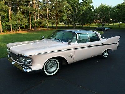 Chrysler : Imperial Crown 4 Door hardtop 1961 chrysler crown imperial drive anywhere