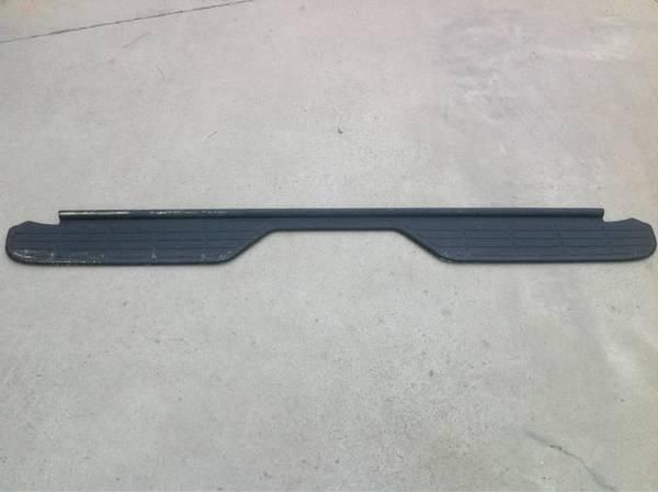 1994 thru 1998 Chevrolet Suburban/Tahoe Rear Bumper Step Pad Insert, 0