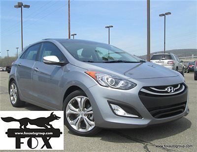 Hyundai : Elantra Hatchback Automatic  Style / Tech packages 1 owner 4 004 miles sunroof navigation rear camera nonsmoker 14283