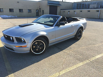 Ford : Mustang GT 2007 ford mustang gt convertible 2 door 4.6 l