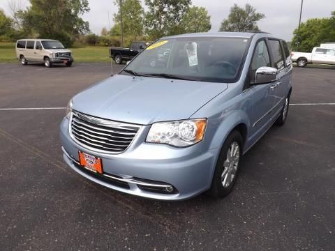 2012 CHRYSLER TOWN & COUNTRY 4 DOOR PASSENGER VAN