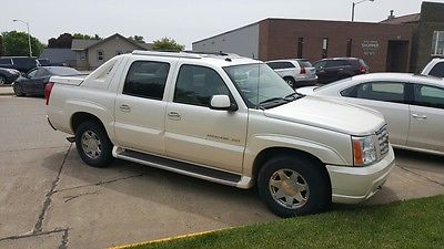 Cadillac : Escalade EXT 04 cadillac escalade ext truck extermely low miles 78 k in good condition