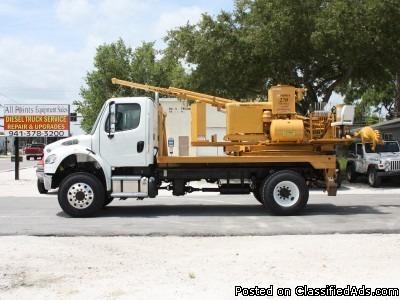 Freightliner Business Class M2 Digger Derrick Truck - 20004