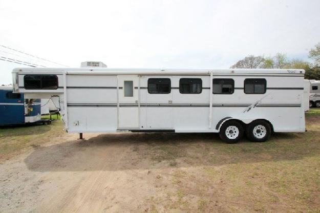 2001 Bee Horse Trailer For Sale