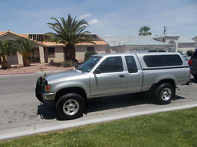 Toyota : Tacoma Truck 1991 toyota ext cab 4 x 4 silver good condition automatic transmission