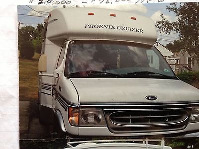 2003 Phoenix 2100 Cruiser Motor Home with Rear Kitchen. 