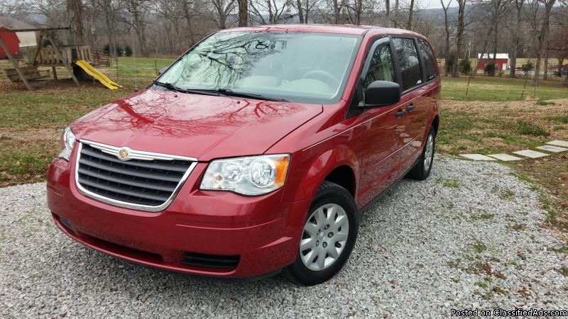2008 Chrysler Town & country LX
