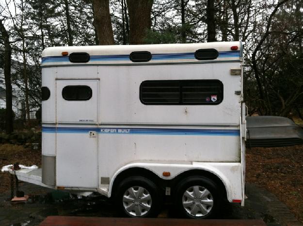 kiefer build 2 horse trailer