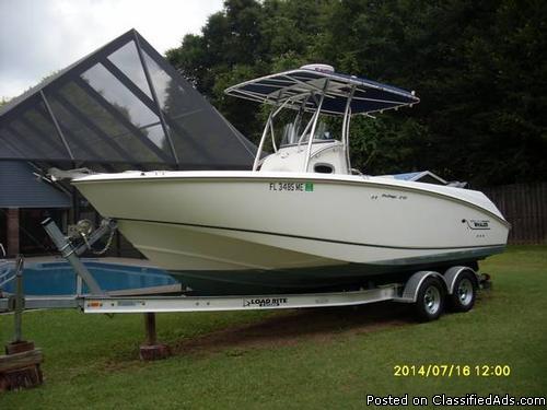 2003 Boston Whaler 240 Outrage