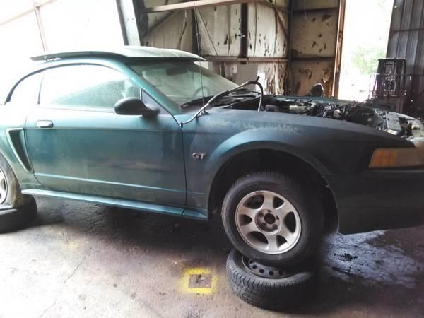 2000 Mustang GT Parts Car Straight Body Good Transmission and Rear End, 1