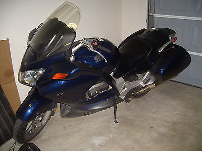 Honda : Other 2004 honda st 1300 motorcycle