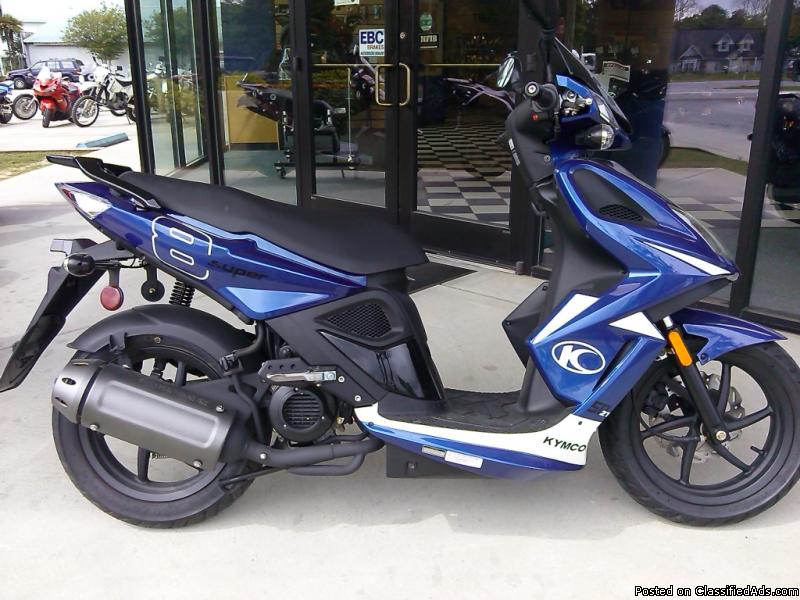 Used 2013 Kymco Super 8 50cc scooters. 192 Original Miles, Factory Warranty
