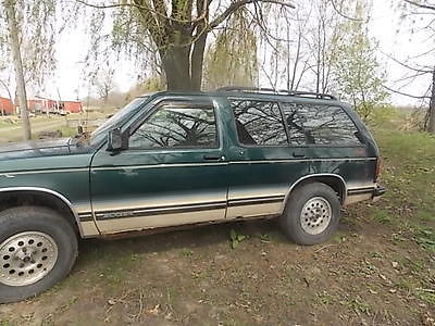 Chevrolet : Other base model 4 door 1994 chevy blazer long life vehicle 4 door 4 wheel drive